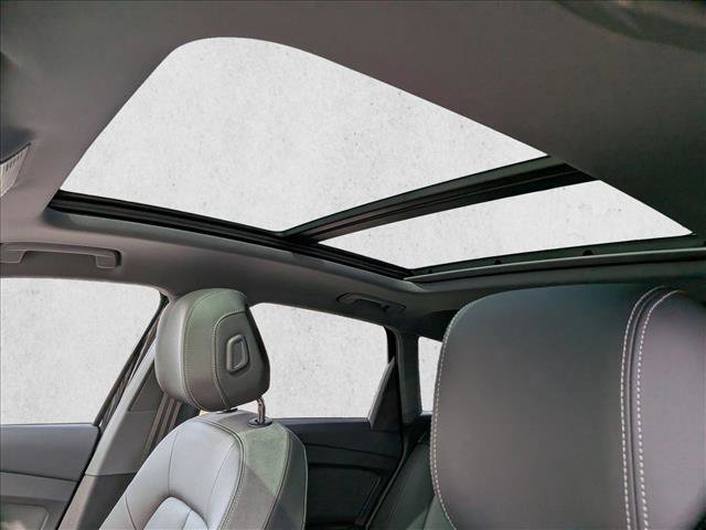 Certified 2025 Audi Q4 e-tron Premium w/ Convenience Package image 18