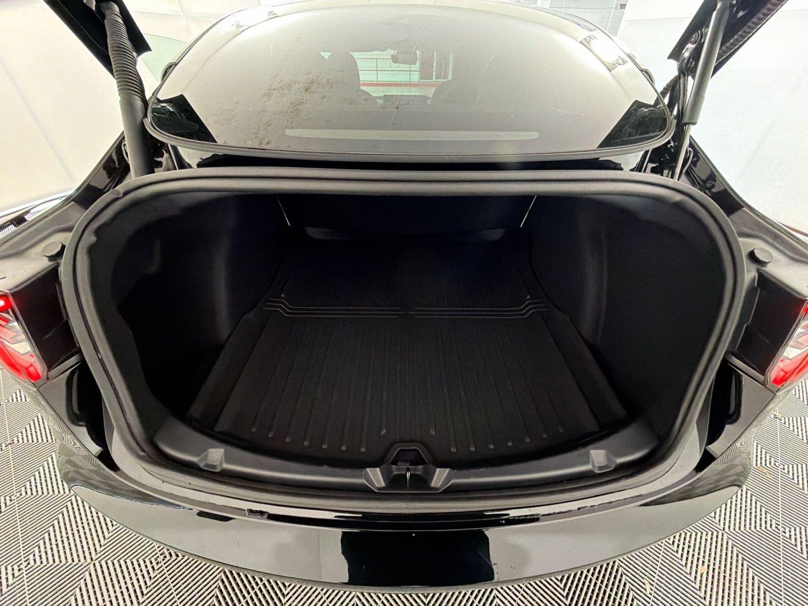 Used 2023 Tesla Model 3 Standard Range RWD image 26