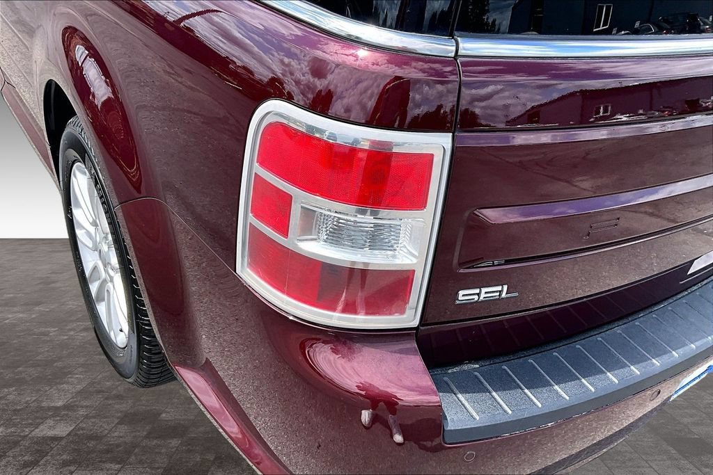 Used 2017 Ford Flex SEL w/ Equipment Group 202A AWD/4WD image 32