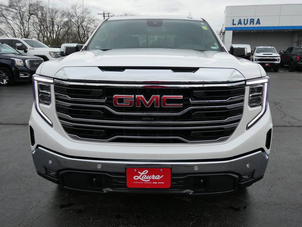 Certified 2024 GMC Sierra 1500 SLT w/ SLT Premium Plus Package AWD/4WD image 9