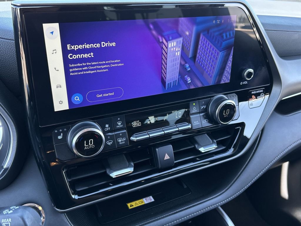 Used 2023 Toyota Highlander XLE image 14