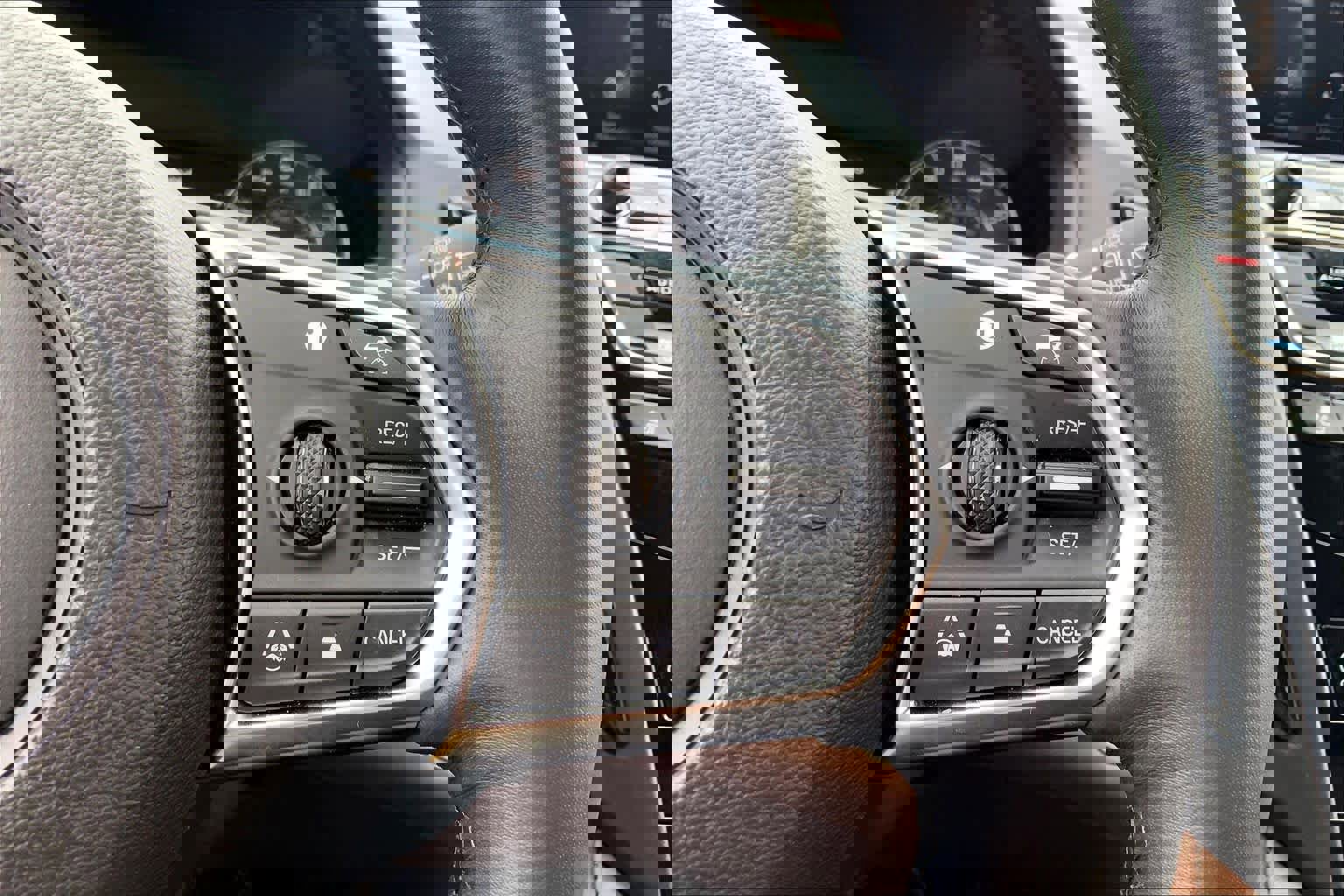 Used 2025 Acura RDX SH-AWD w/ Advance Package image 25