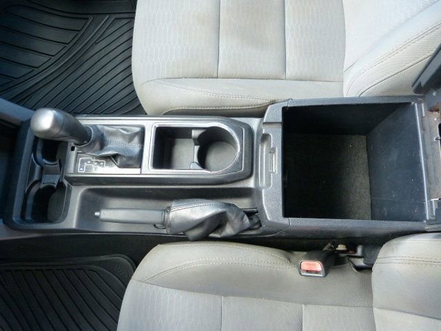 Used 2017 Toyota Tacoma SR image 29