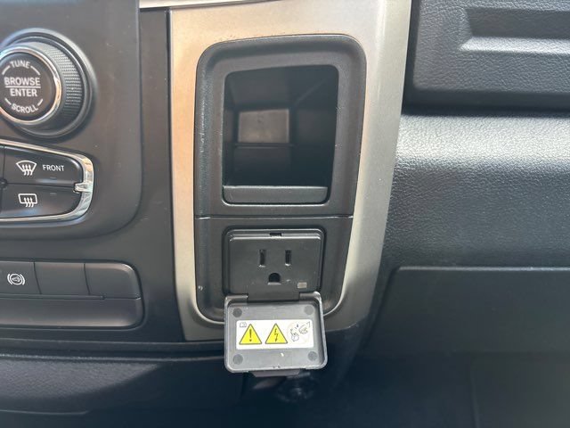 Used 2018 RAM 2500 Laramie w/ Sport Appearance Group AWD/4WD image 34