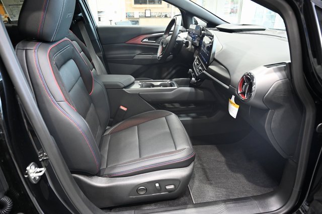 New 2025 Chevrolet Equinox EV RS image 10