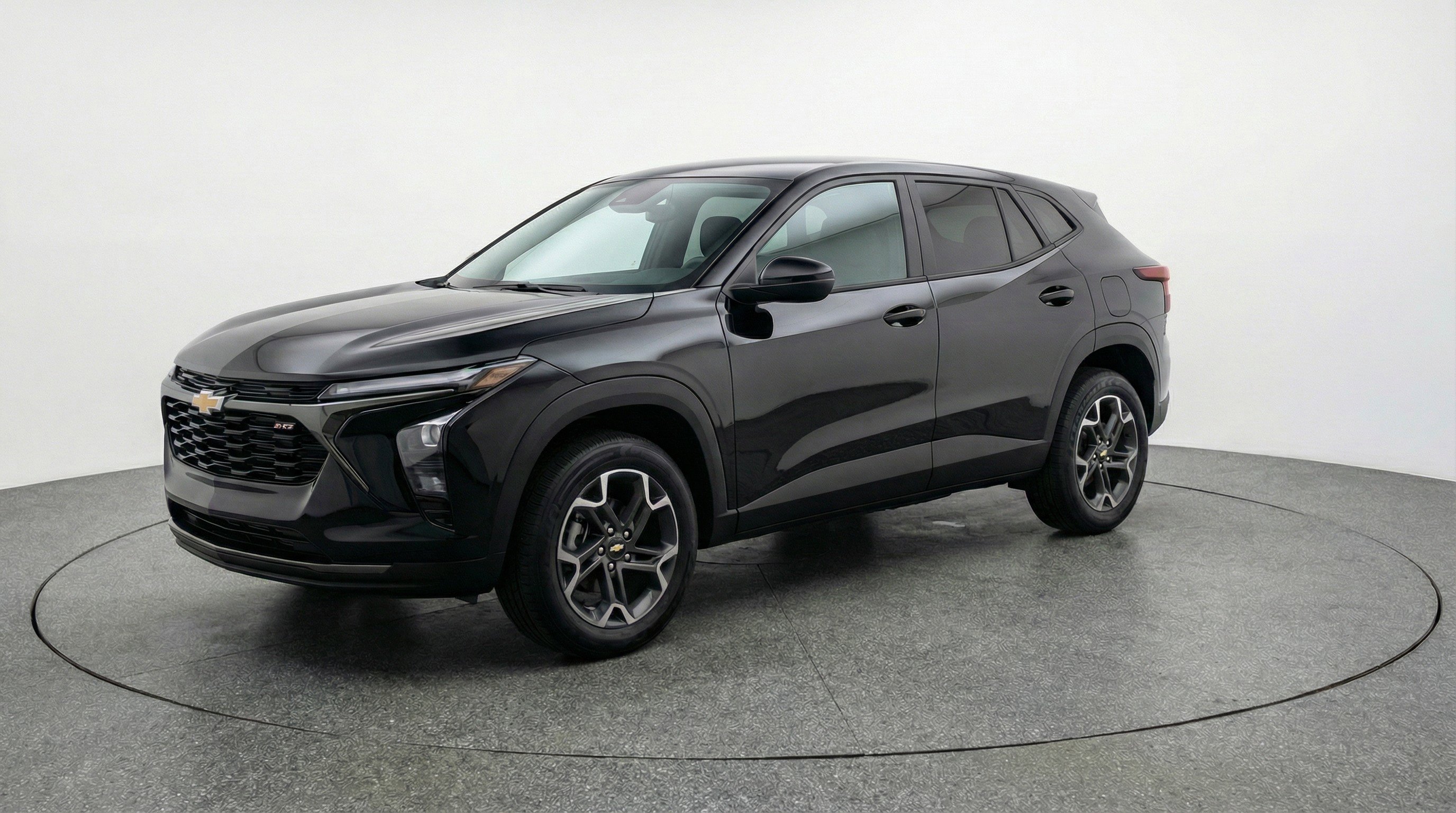 Used 2025 Chevrolet Trax LT w/ LT Convenience Package image 3