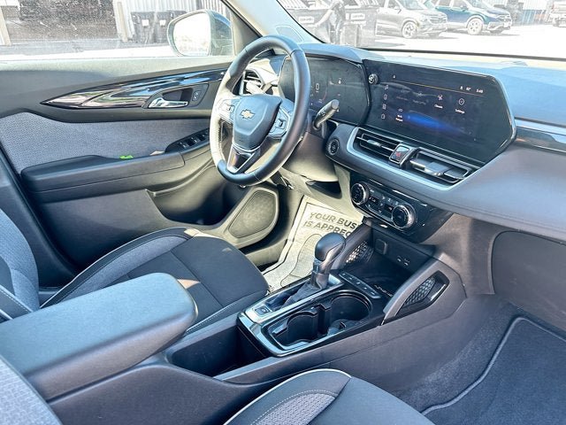 Used 2024 Chevrolet TrailBlazer LT w/ Convenience Package AWD/4WD image 26