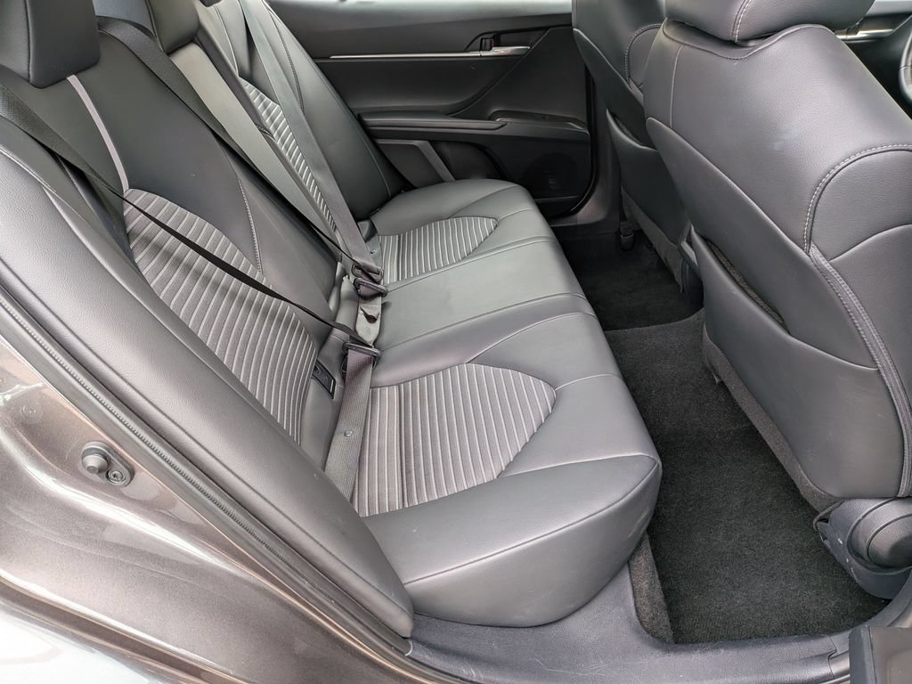 Used 2024 Toyota Camry SE FWD image 16