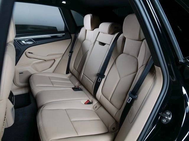 New 2026 Porsche Macan AWD/4WD image 13