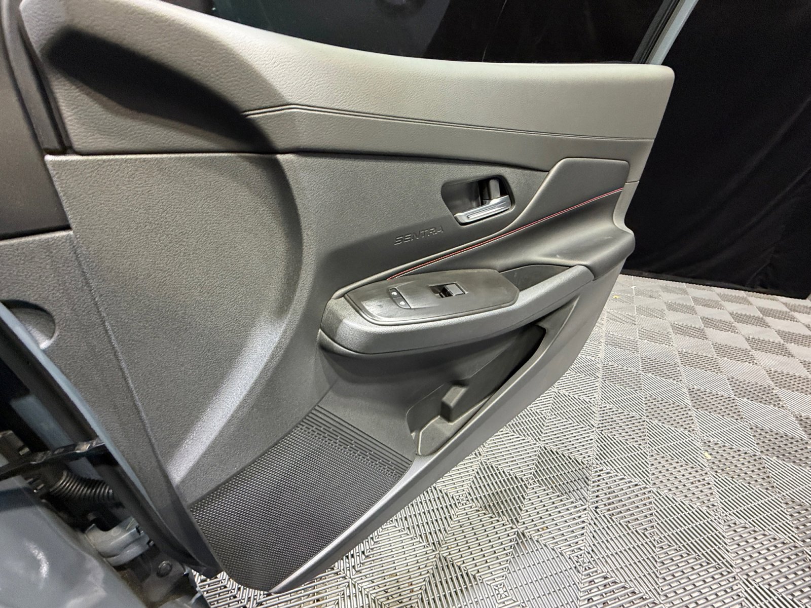 New 2026 Nissan Sentra SR w/ Floor Mat Package image 16