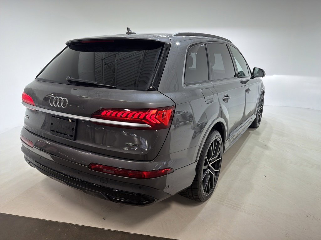 Used 2020 Audi Q7 3.0T Prestige w/ Prestige Package image 11