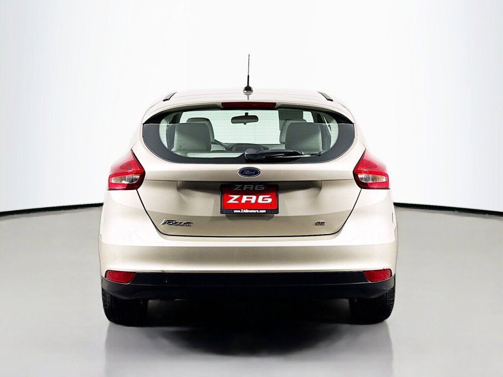 Used 2018 Ford Focus SE image 4