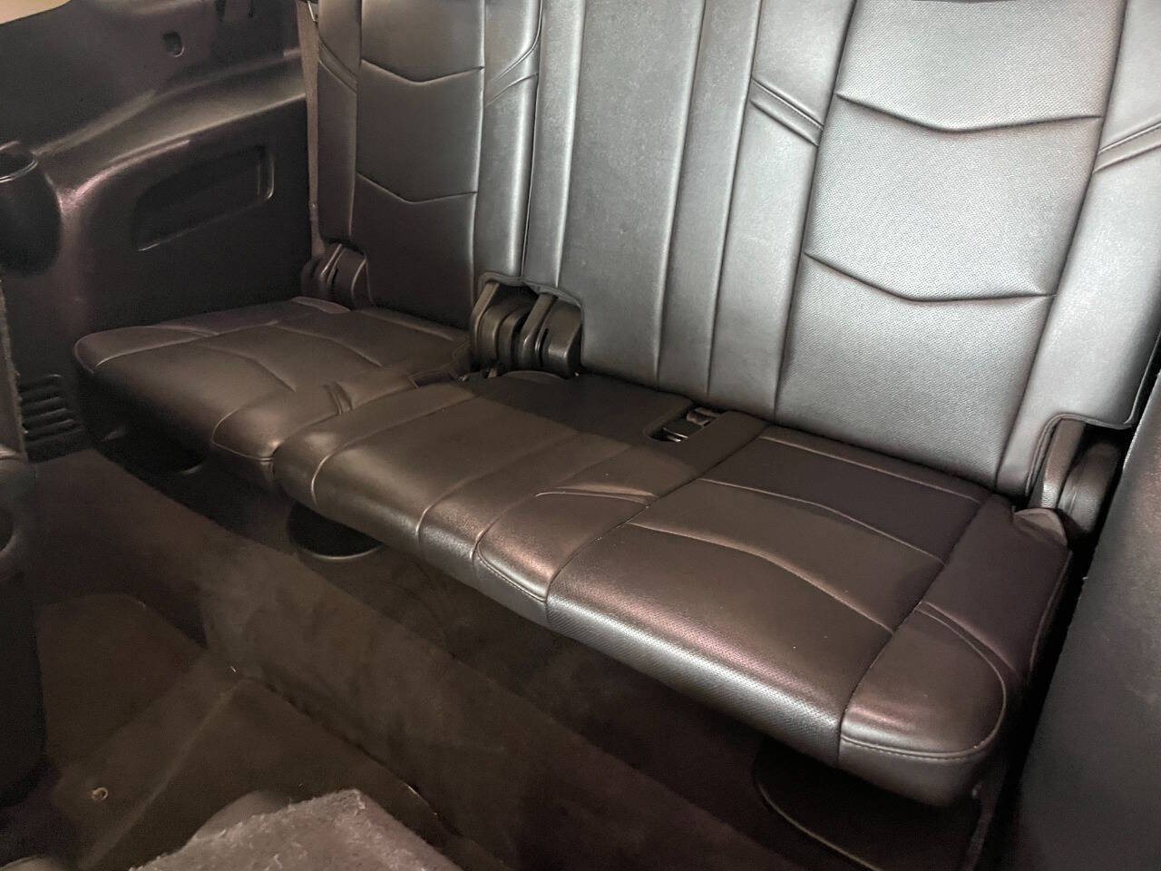 Used 2018 Cadillac Escalade ESV Luxury AWD/4WD image 21