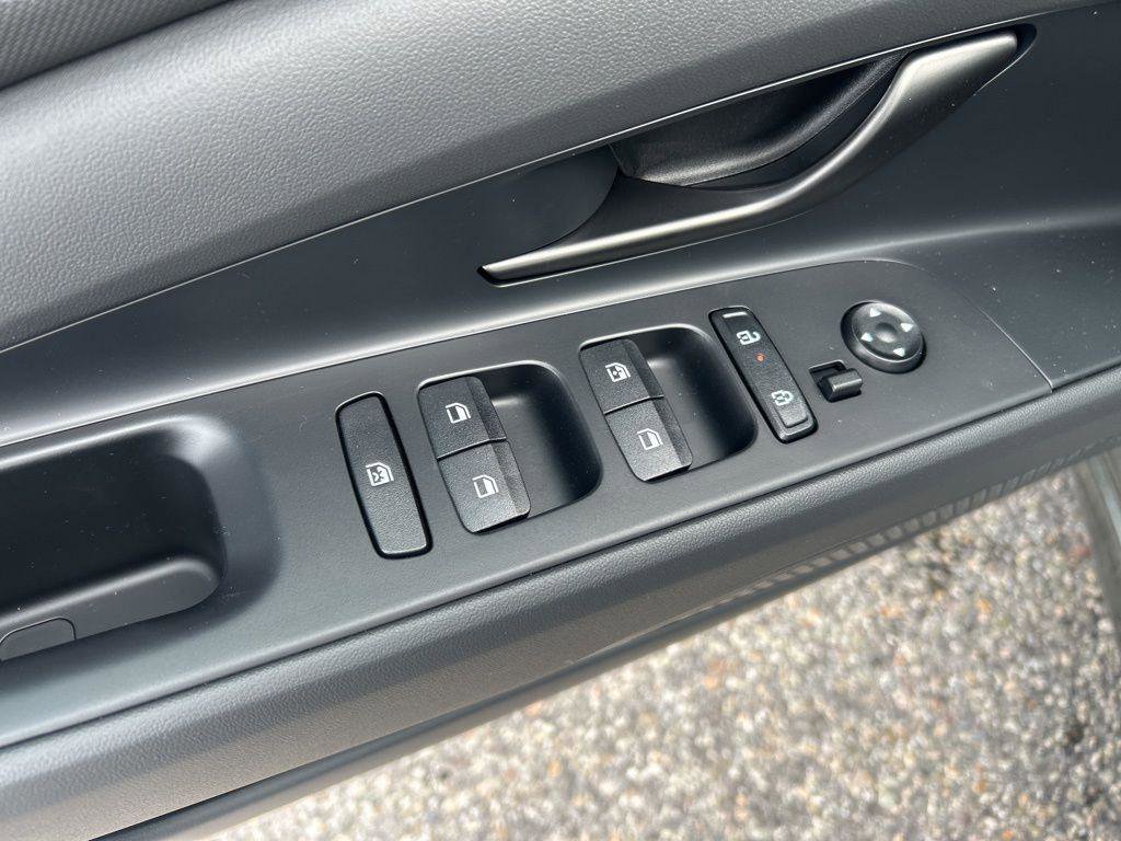 New 2026 Hyundai Elantra SEL Sport Premium image 10