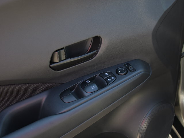 Certified 2025 Nissan Kicks Play S FWD image 13