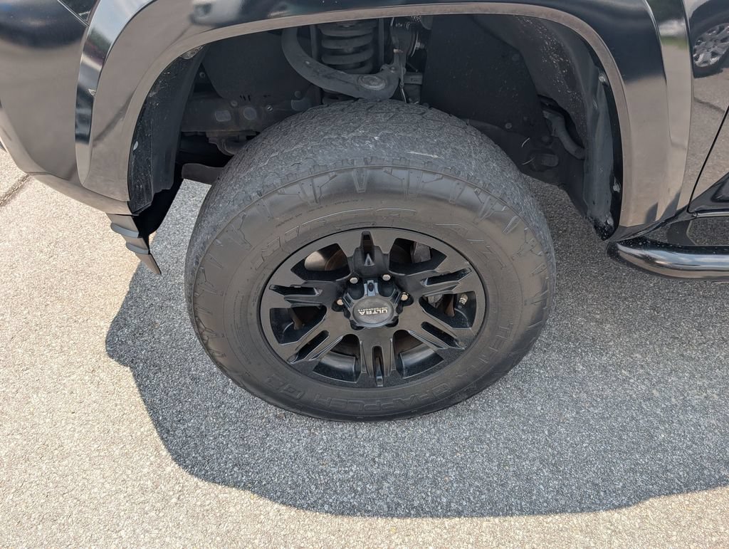 Used 2019 Toyota Tacoma SR5 RWD image 6
