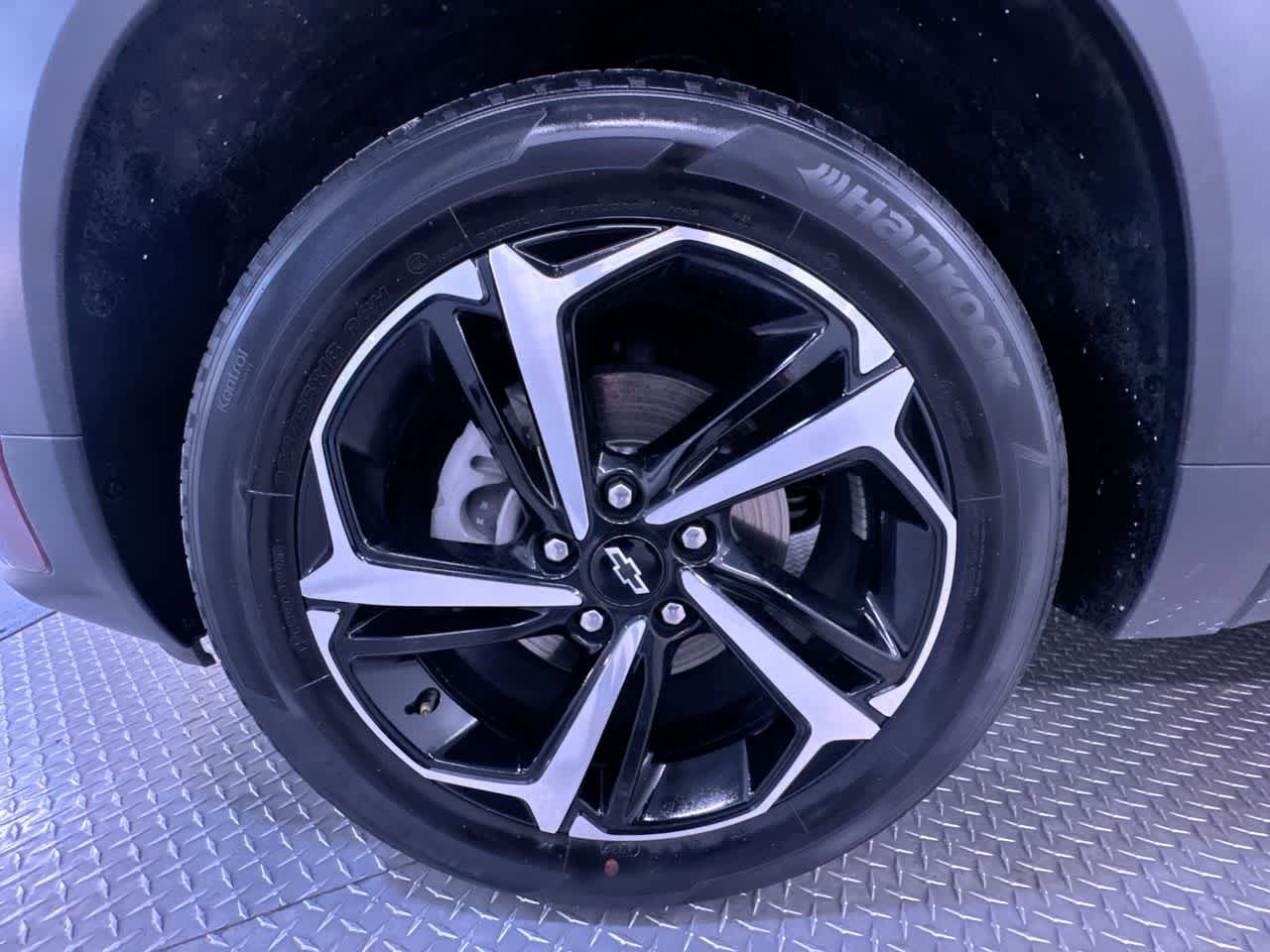 Used 2023 Chevrolet TrailBlazer RS w/ Convenience Package FWD image 10