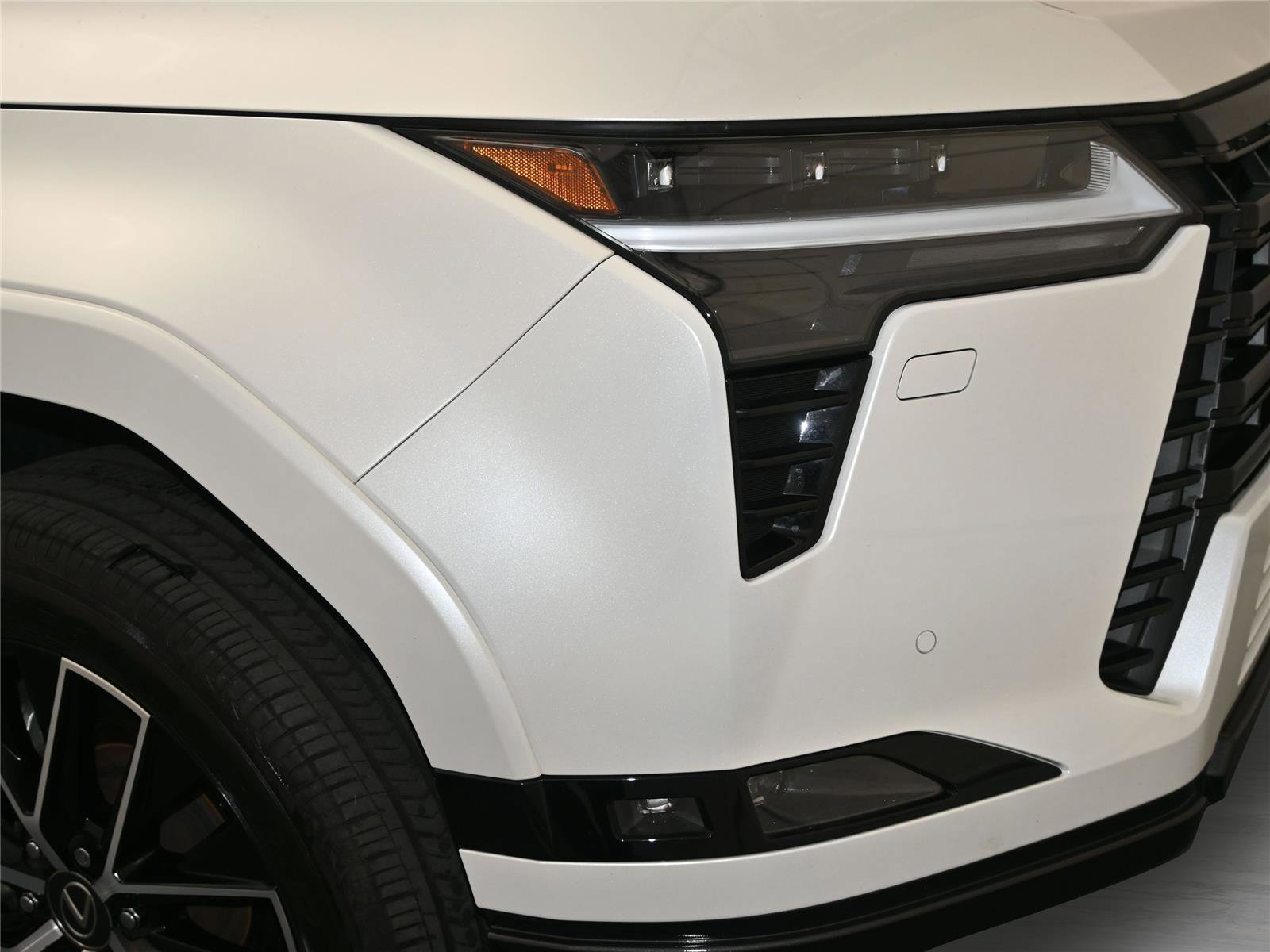 Used 2024 Lexus GX 550 image 15