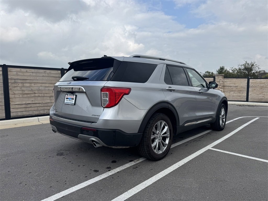 Used 2022 Ford Explorer Limited image 8