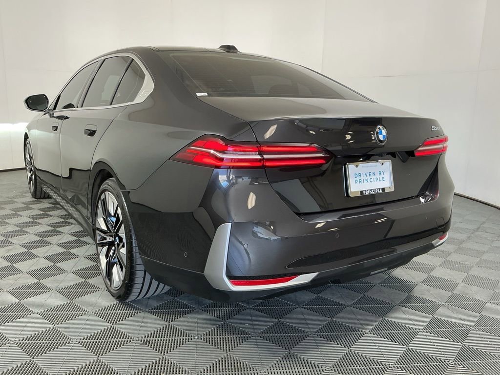 Certified 2025 BMW 530i w/ Premium Package RWD image 7