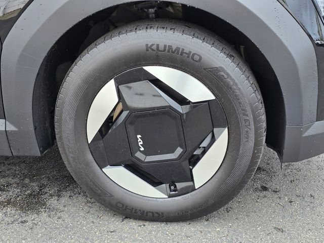 Certified 2024 Kia EV9 Wind AWD/4WD image 11