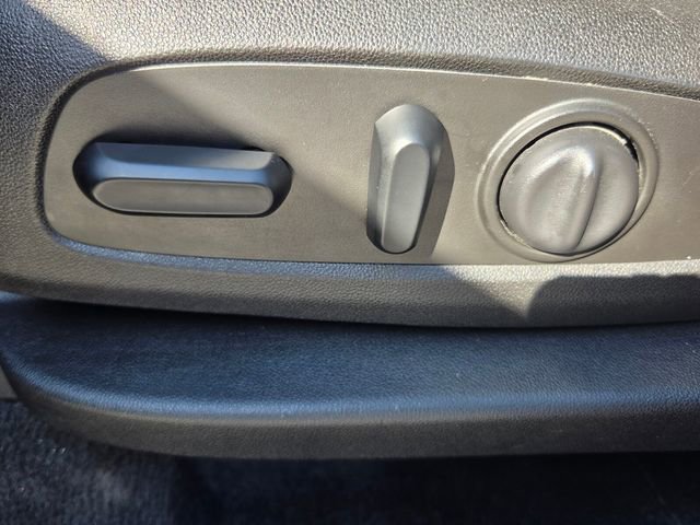 Used 2018 Buick Enclave Essence FWD image 19