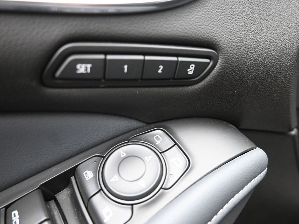 Used 2021 Buick Enclave Premium w/ Surround and Sites Package image 17