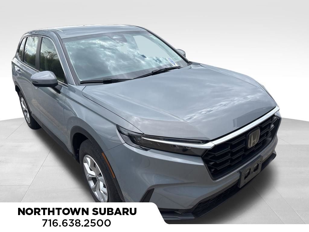 Used 2023 Honda CR-V LX image 1