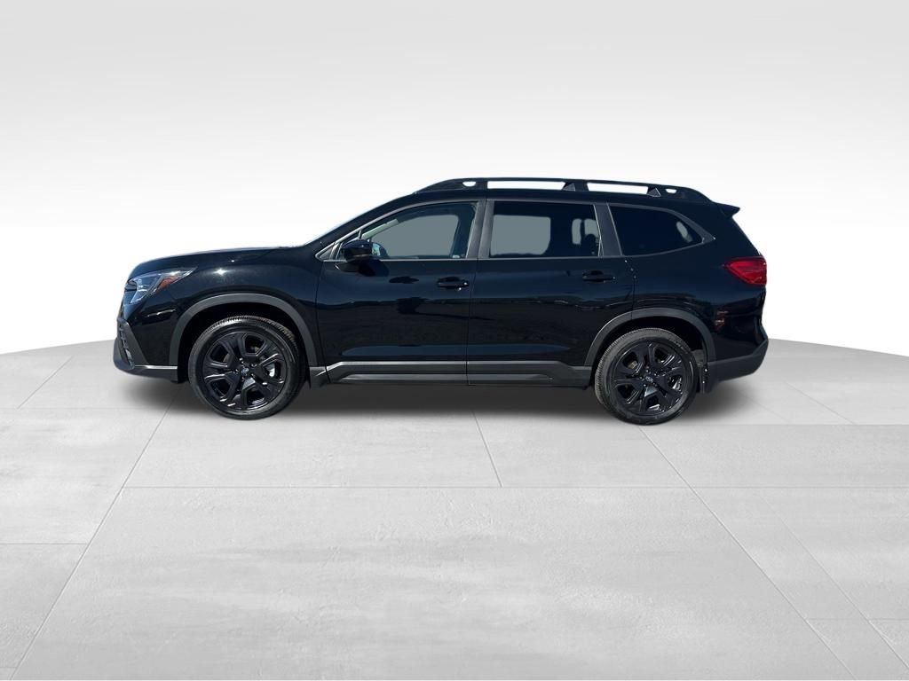 Used 2025 Subaru Ascent Bronze Edition image 5