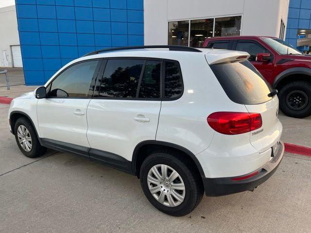 Used 2017 Volkswagen Tiguan Limited w/ Premium Package FWD image 9