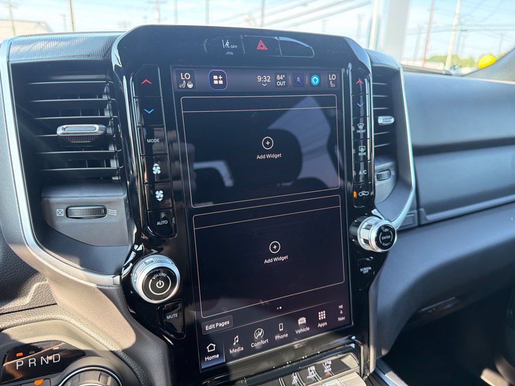 New 2026 RAM 1500 Big Horn AWD/4WD image 9