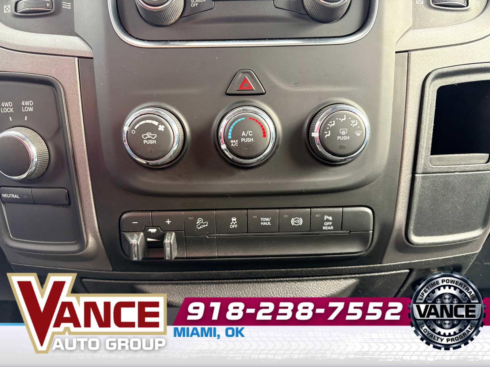 Used 2018 RAM 2500 Tradesman w/ Chrome Appearance Group image 25