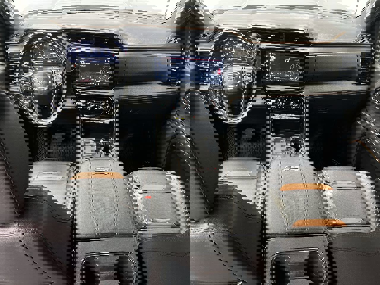 Certified 2024 GMC Sierra 2500 AT4 w/ Technology Package image 4