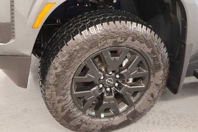 New 2026 Nissan Frontier SV w/ SV Convenience Package image 7