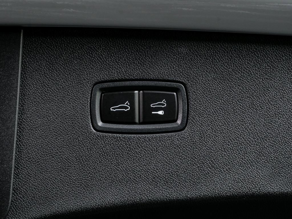 New 2026 Porsche Cayenne E-Hybrid Coupe image 34