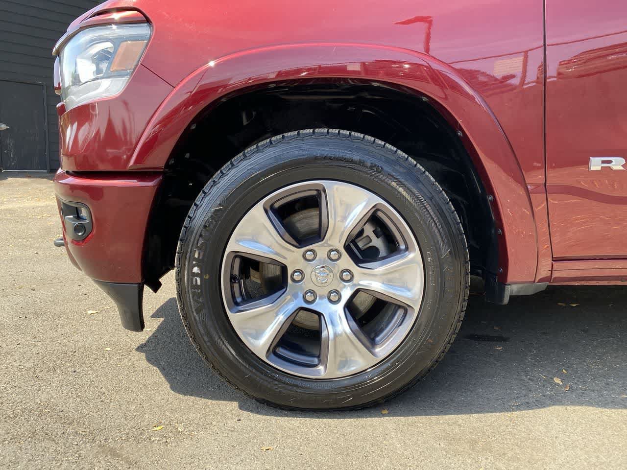 Used 2019 RAM 1500 Laramie w/ Sport Appearance Package AWD/4WD image 11