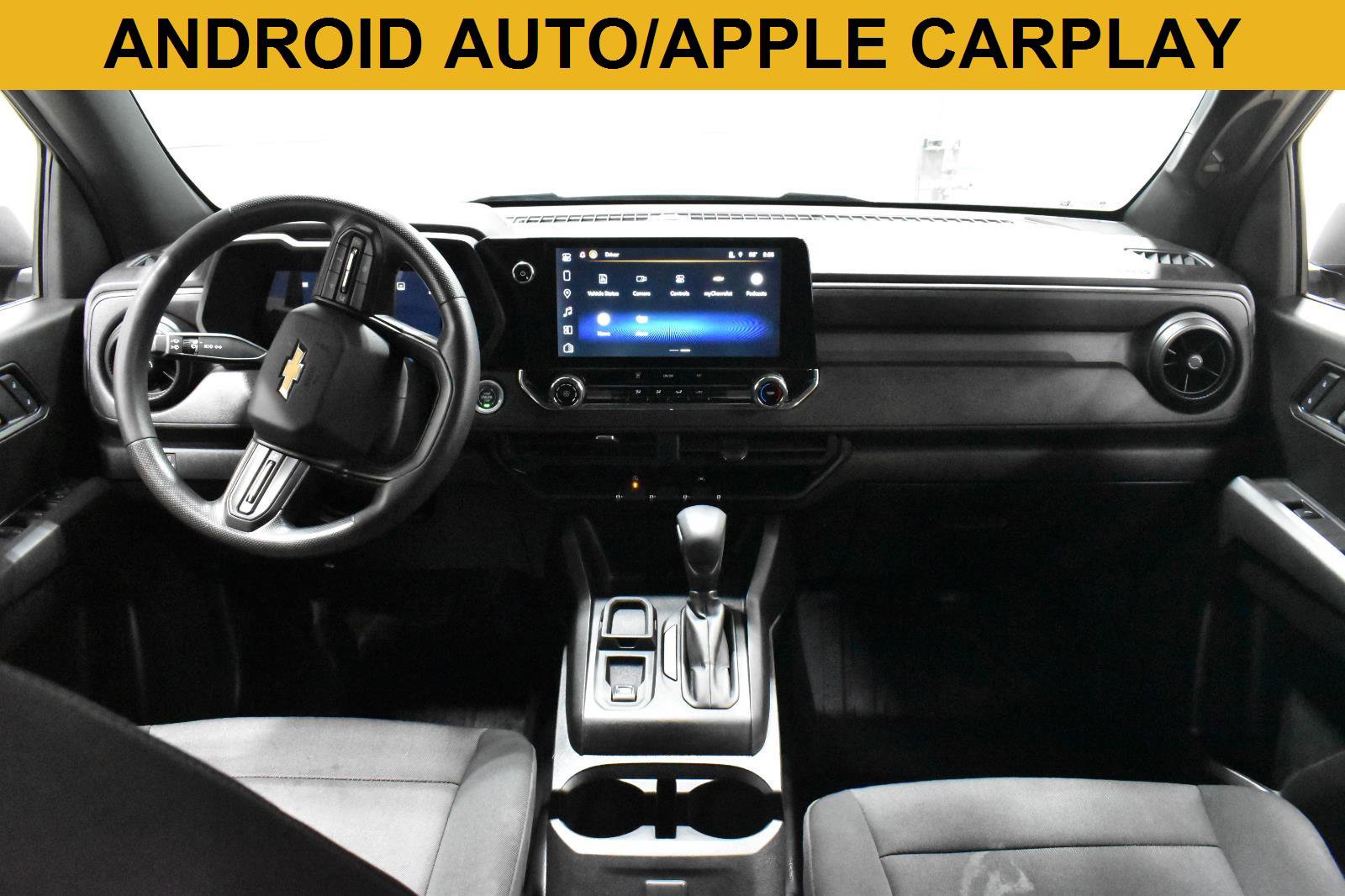 Used 2023 Chevrolet Colorado W/T RWD image 2