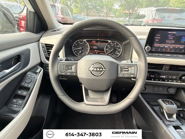New 2026 Nissan Rogue Dark Armor AWD/4WD image 15