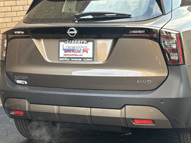 New 2025 Nissan Kicks S image 23