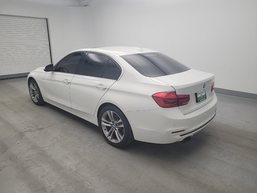 Used 2017 BMW 330i Sedan w/ Premium Package RWD image 3