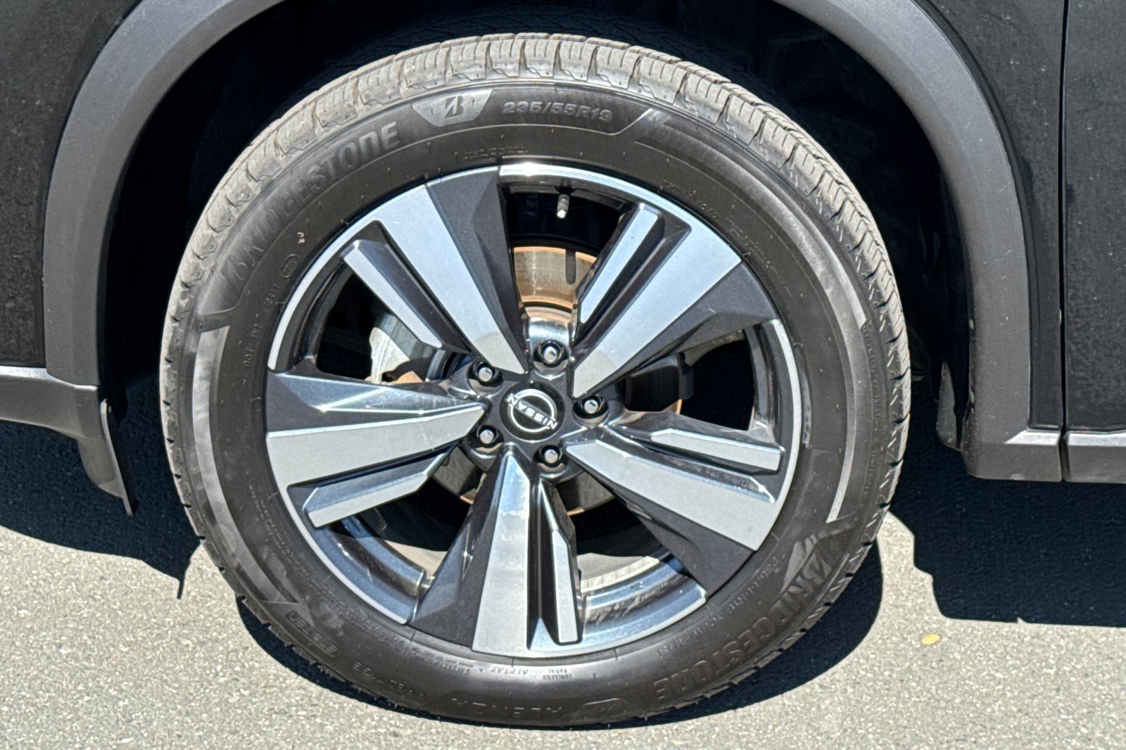 Used 2024 Nissan Rogue SL AWD/4WD image 46