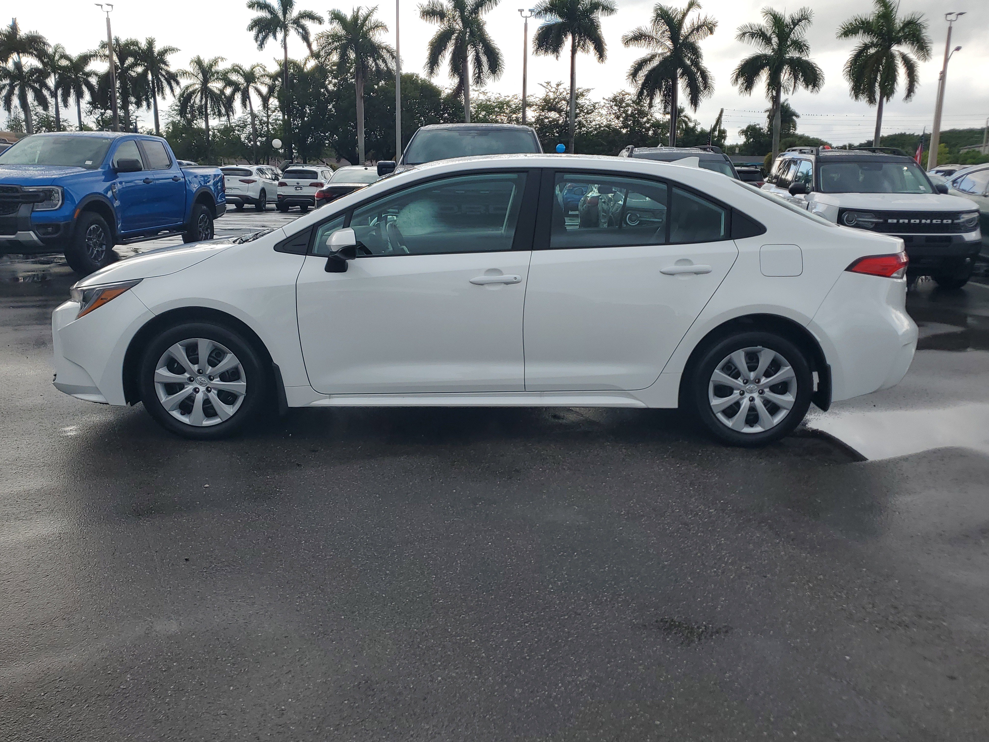 Used 2026 Toyota Corolla LE image 8