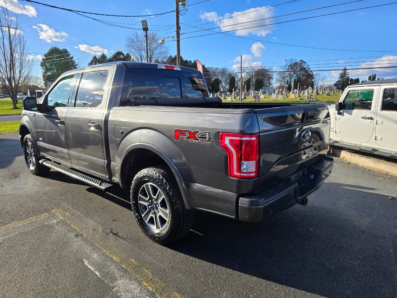 Used 2017 Ford F150 XLT w/ Equipment Group 302A Luxury AWD/4WD image 5