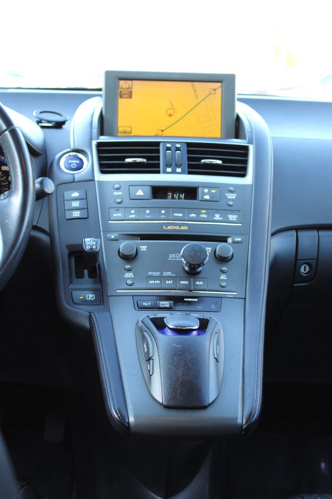 Used 2010 Lexus HS 250h Hybrid Premium image 12