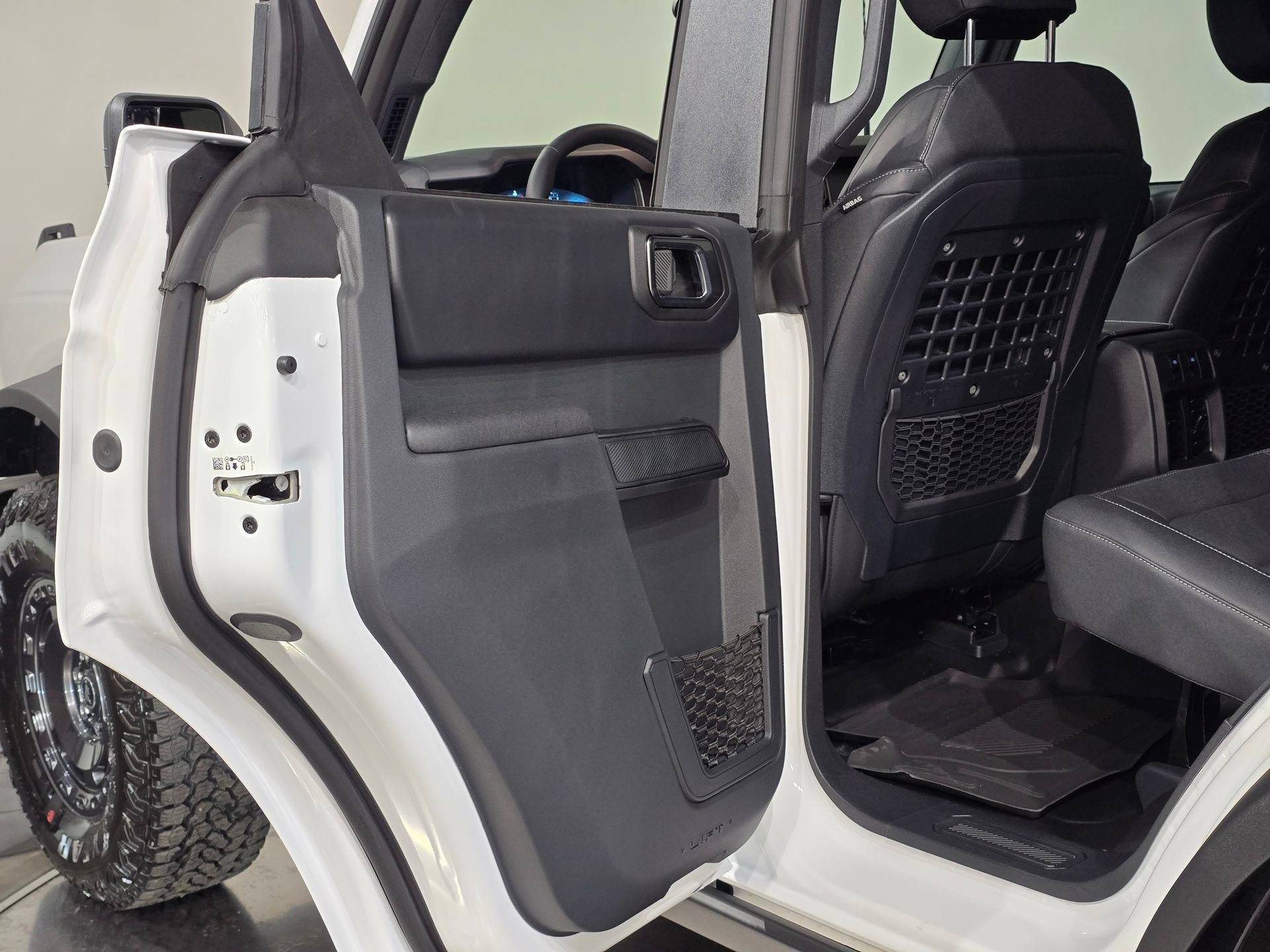 New 2025 Ford Bronco Badlands w/ Sasquatch Package AWD/4WD image 30