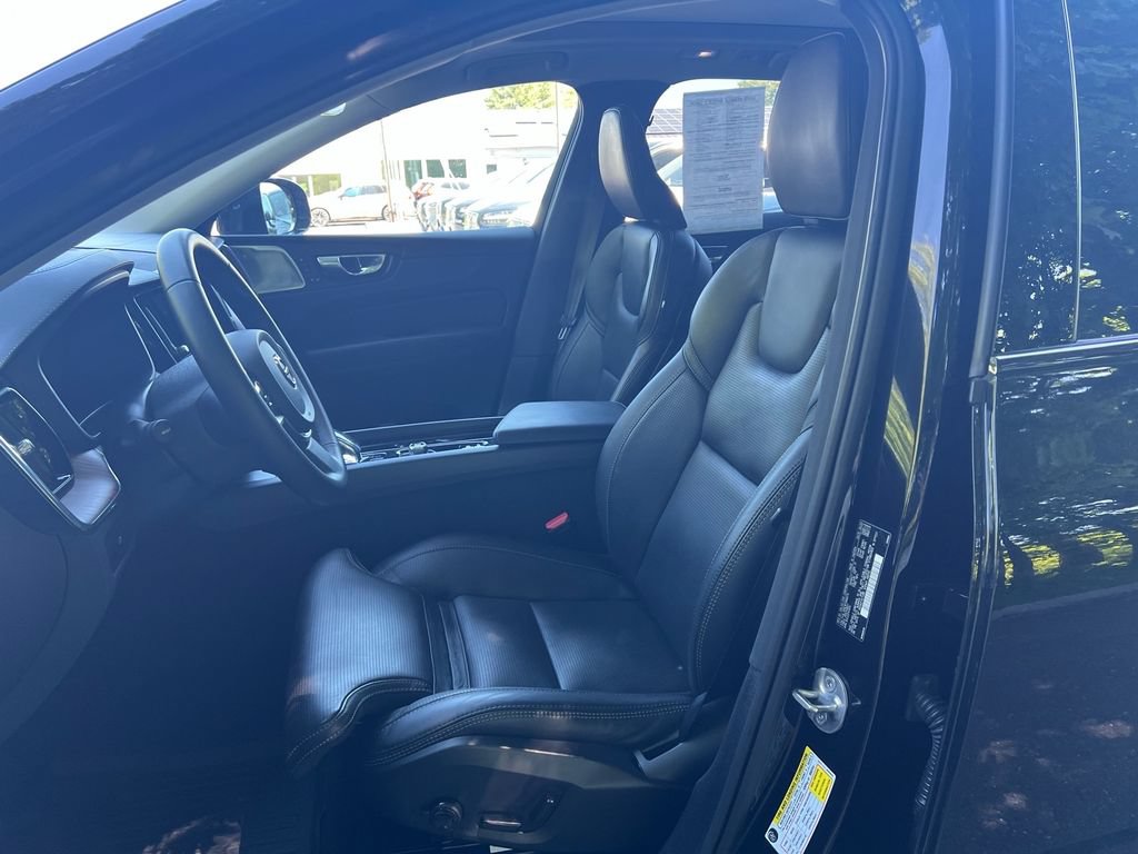 Certified 2023 Volvo XC60 B5 Ultimate AWD/4WD image 11