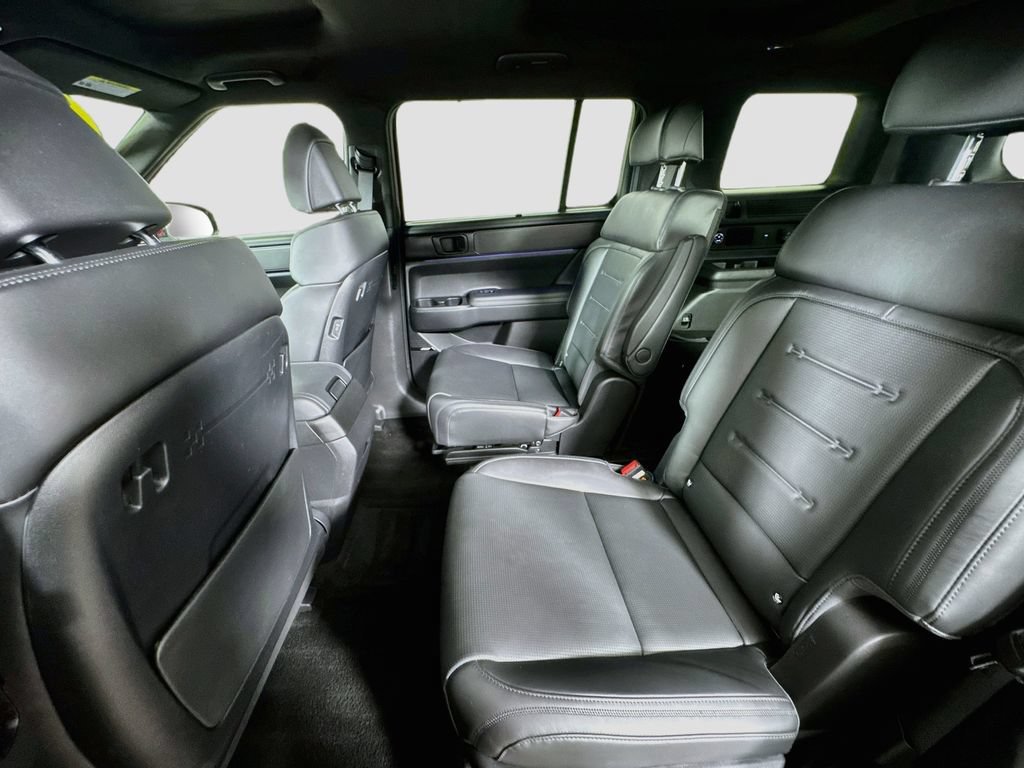 Used 2025 Hyundai Santa Fe Calligraphy AWD/4WD image 27