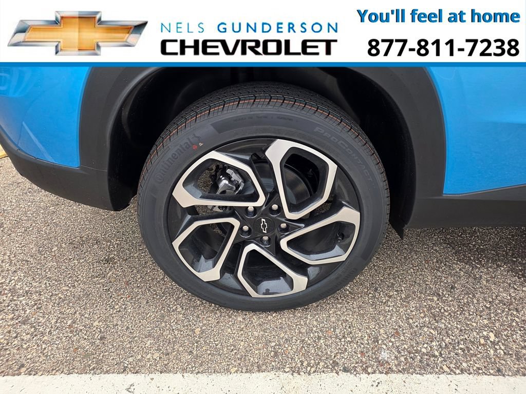New 2026 Chevrolet Trax RS w/ Sunroof Package FWD image 9