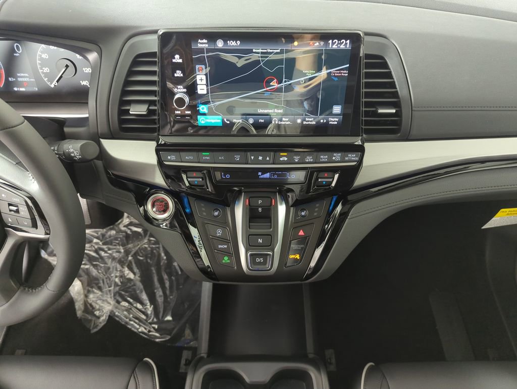 New 2026 Honda Odyssey Touring image 17