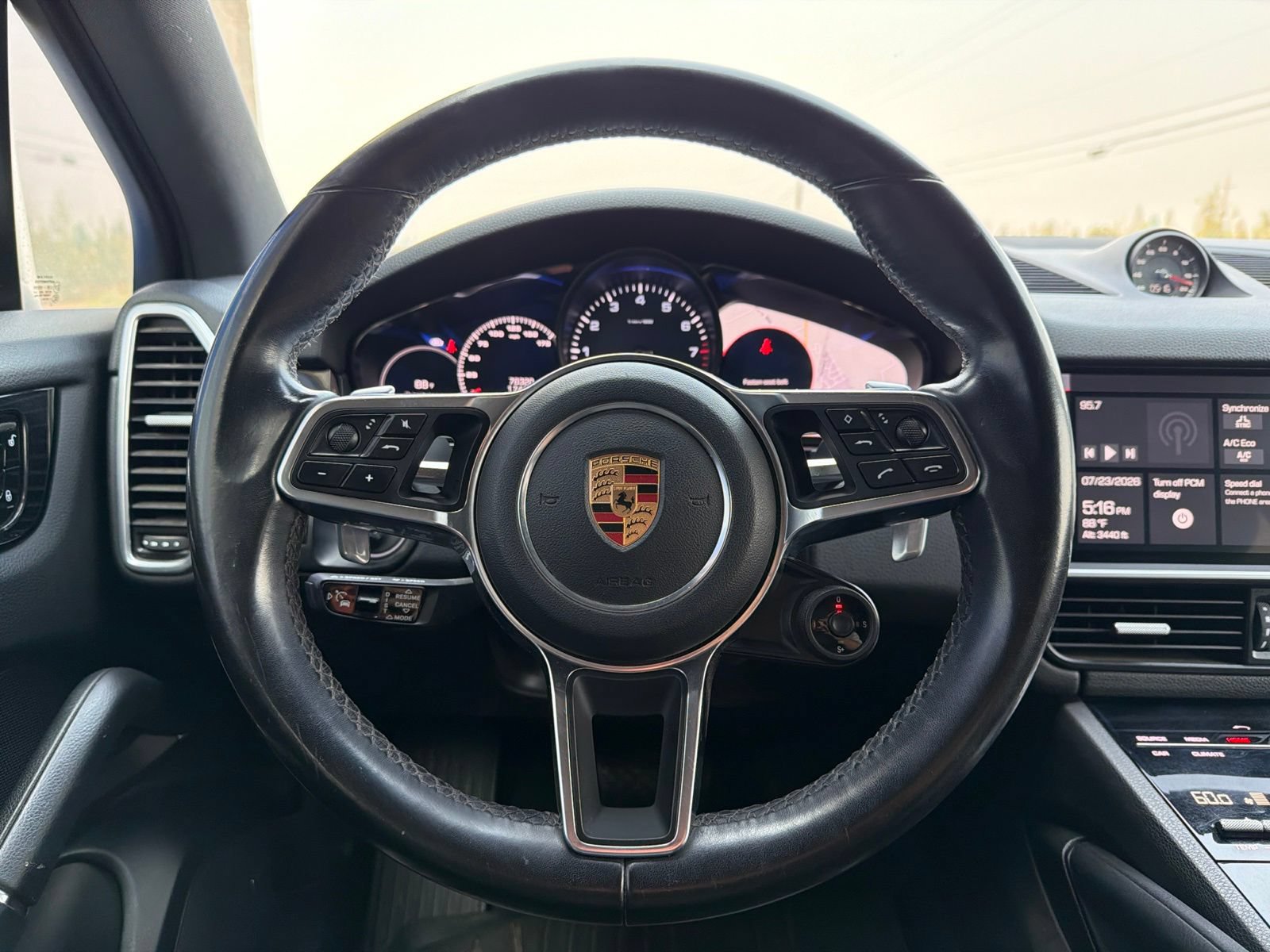 Used 2019 Porsche Cayenne AWD/4WD image 11